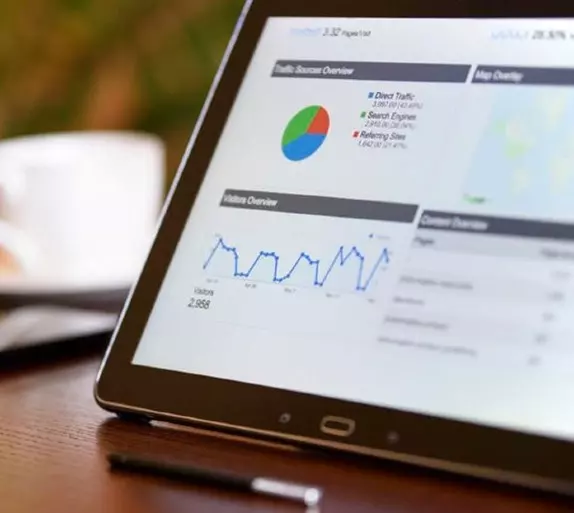-With-Competitive-Healthcare-SEO-min